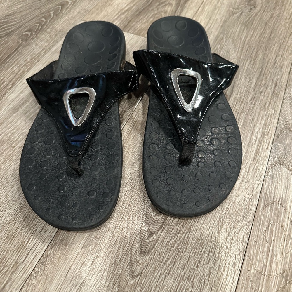Black Patent Leather Sandals with Silver Accent